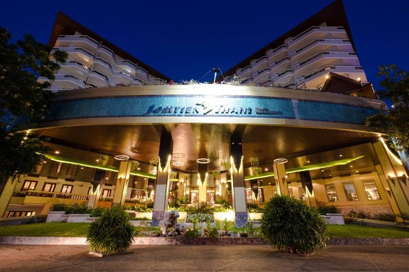 Jomtien Thani Hotel : Building